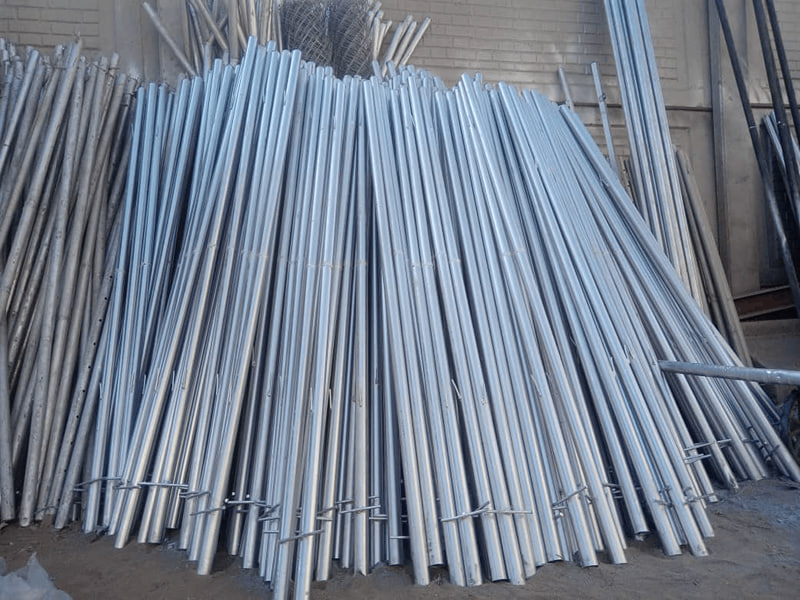 عوامل مؤثر بر قیمت پایه فنس